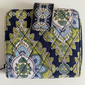 Vera Bradley small wallet